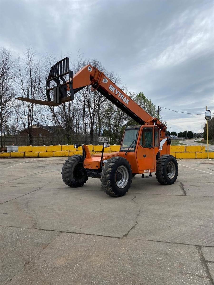 2010 SkyTrak 8042 Telehandler - 8000lb Capacity, 42ft Lift Height