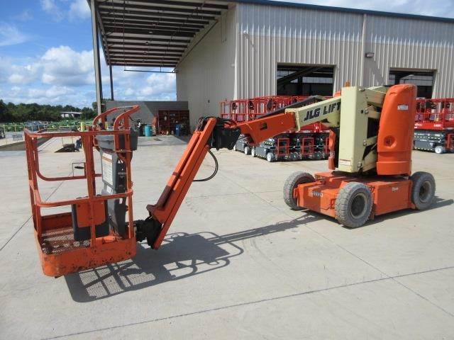 2014 JLG E300AJP Articulating Boom Lift