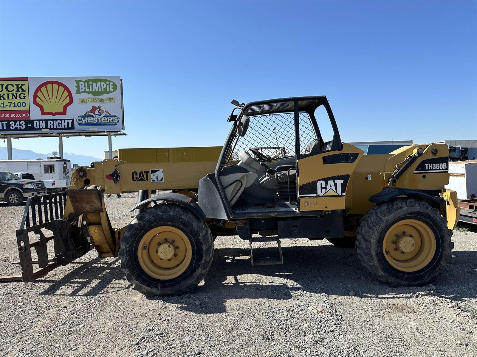 2005 Caterpillar TH360B Telehandler - 7000lb Capacity, 44ft Lift Height