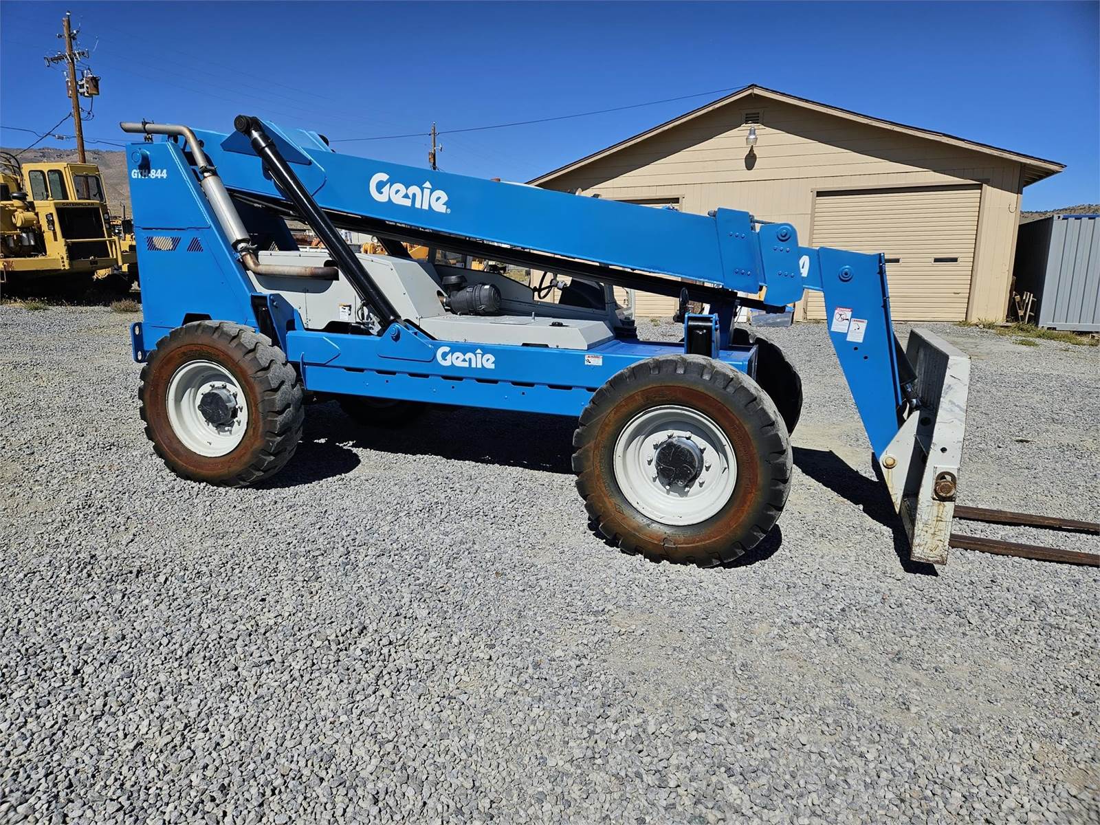 2007 Genie GTH-844 Telehandler - 8000lb Capacity