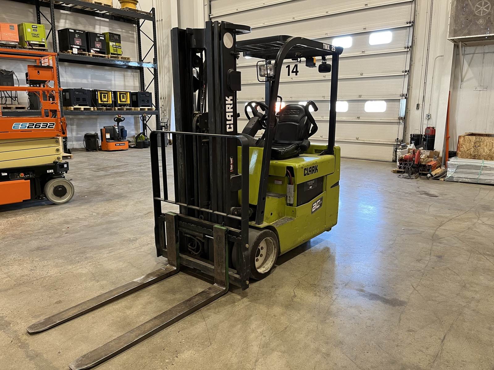 2013 Clark TMX25 Forklift