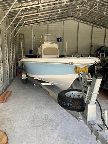 2016 Tidewater 2100 Bay Max