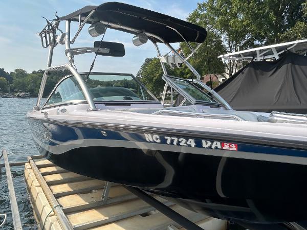 2005 Nautique Air 205