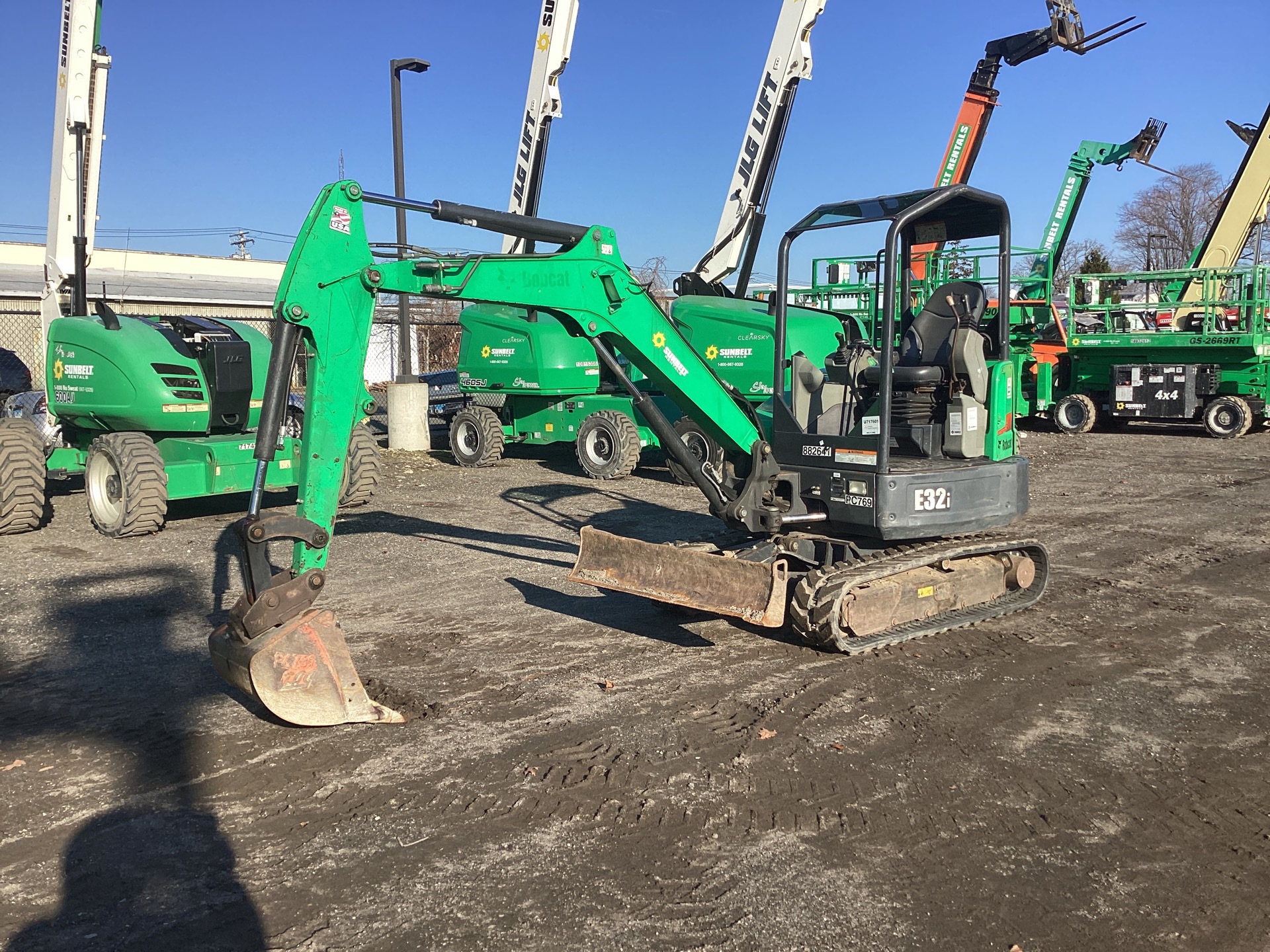 2016 Bobcat E32i Mini Excavator