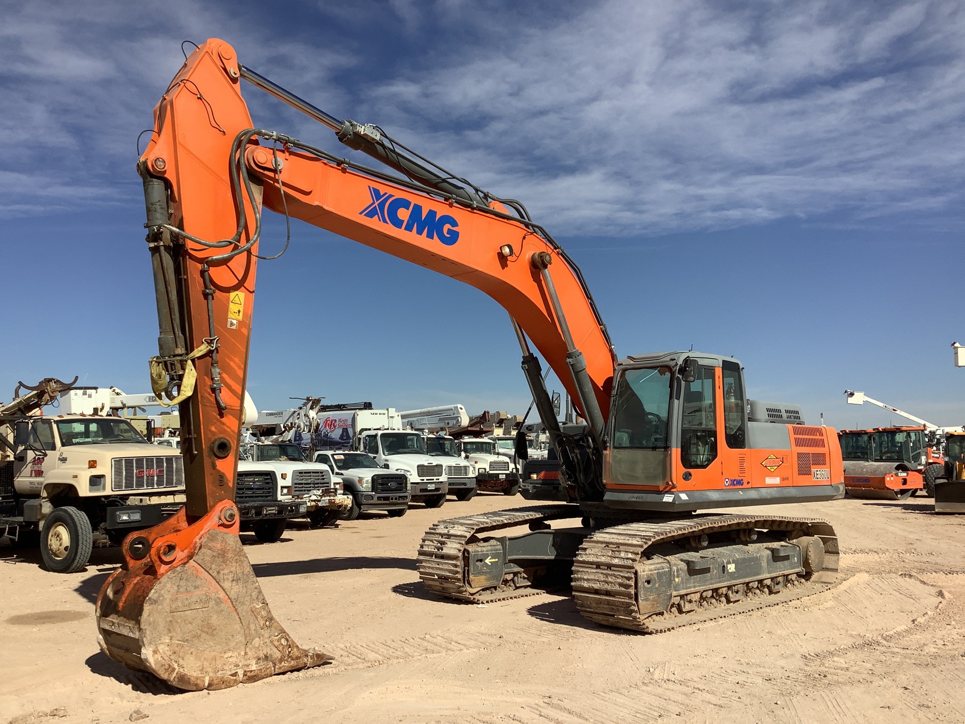 2017 XCMG XE360U Tracked Excavator