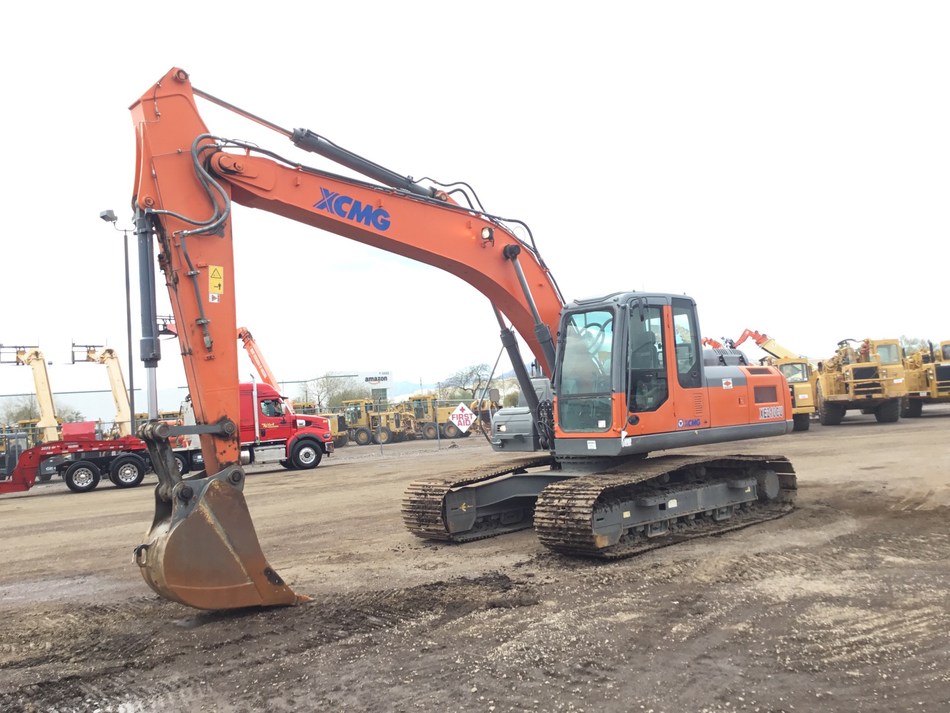 2018 XCMG XE210CU Tracked Excavator