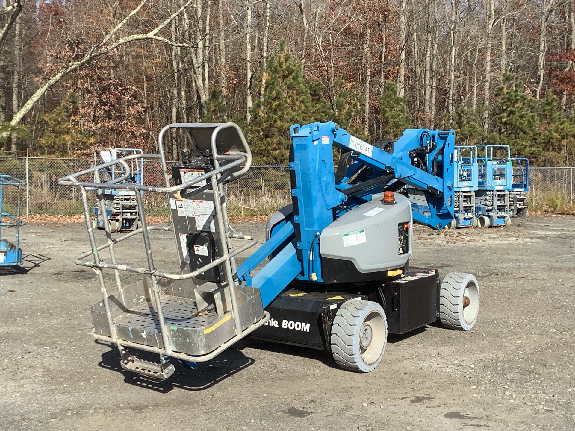 2017 Genie Z-33/18 Electric Articulating Boom Lift