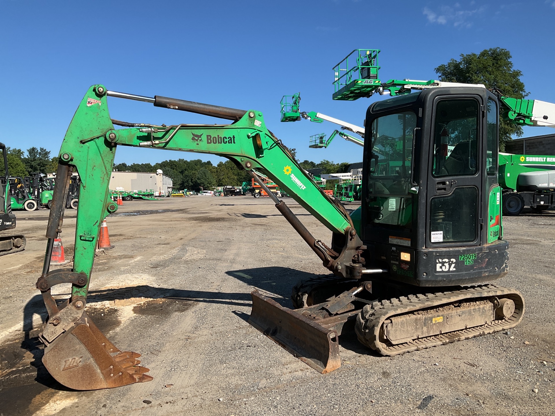 2015 Bobcat E32 Mini Excavator