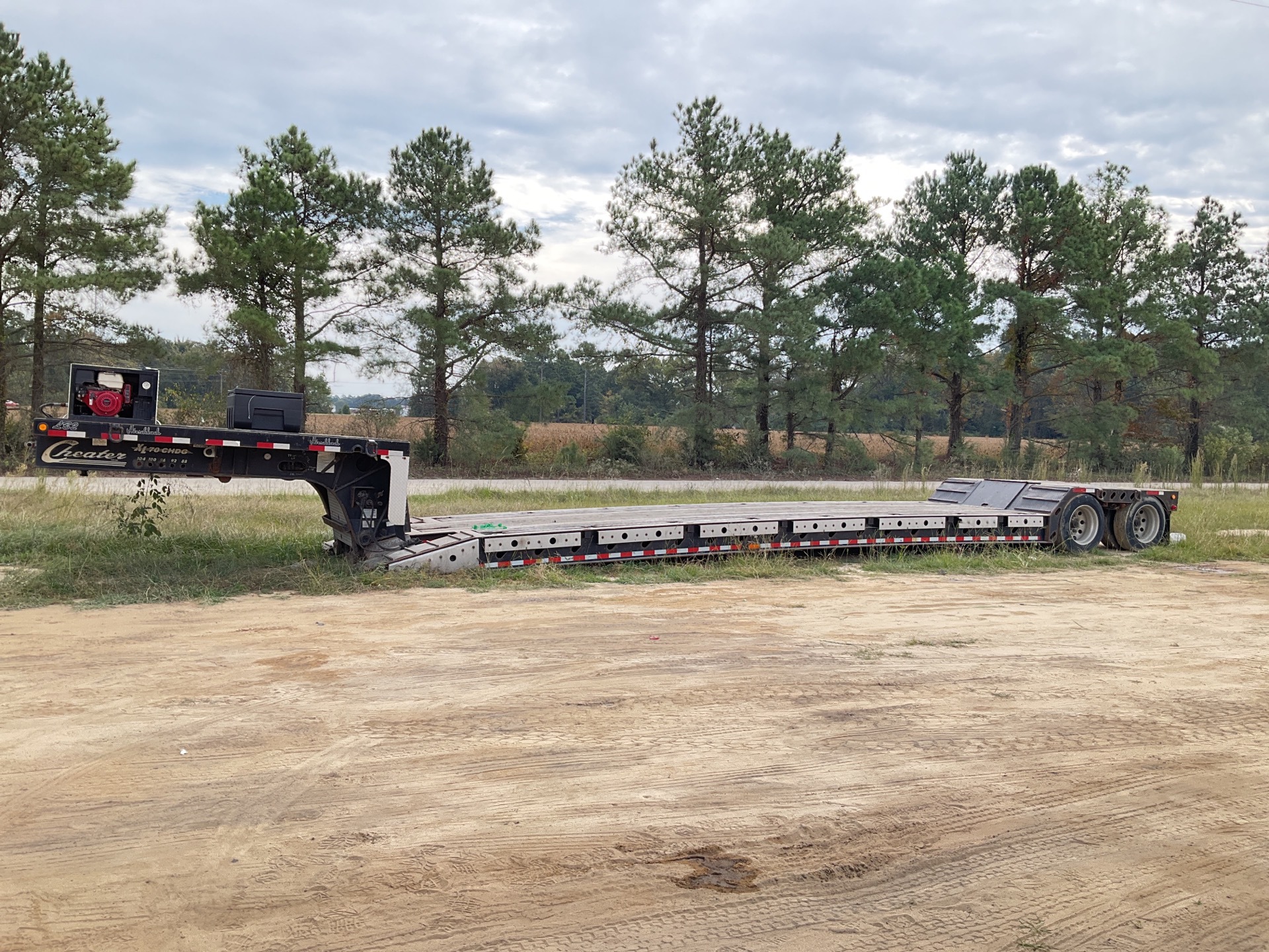 2007 X-L Specialized 25 ft T/A Removable Gooseneck Lowboy Trailer