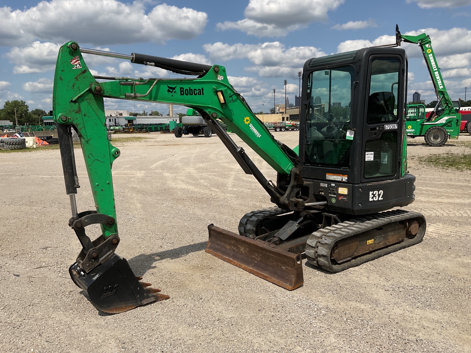 2015 Bobcat E32 Mini Excavator