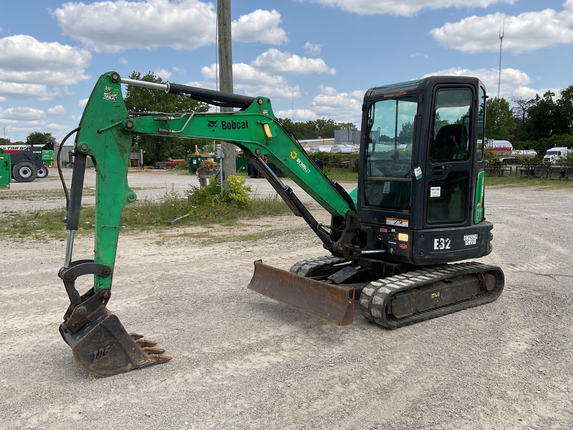 2014 Bobcat E32 Mini Excavator