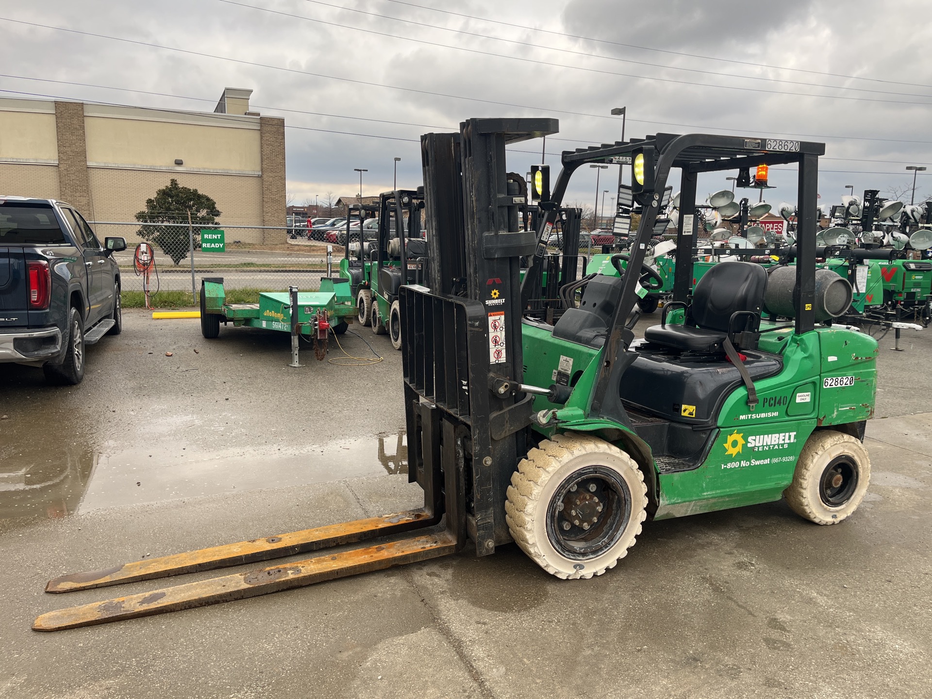 2014 Mitsubishi FG30N Pneumatic Tire Forklift