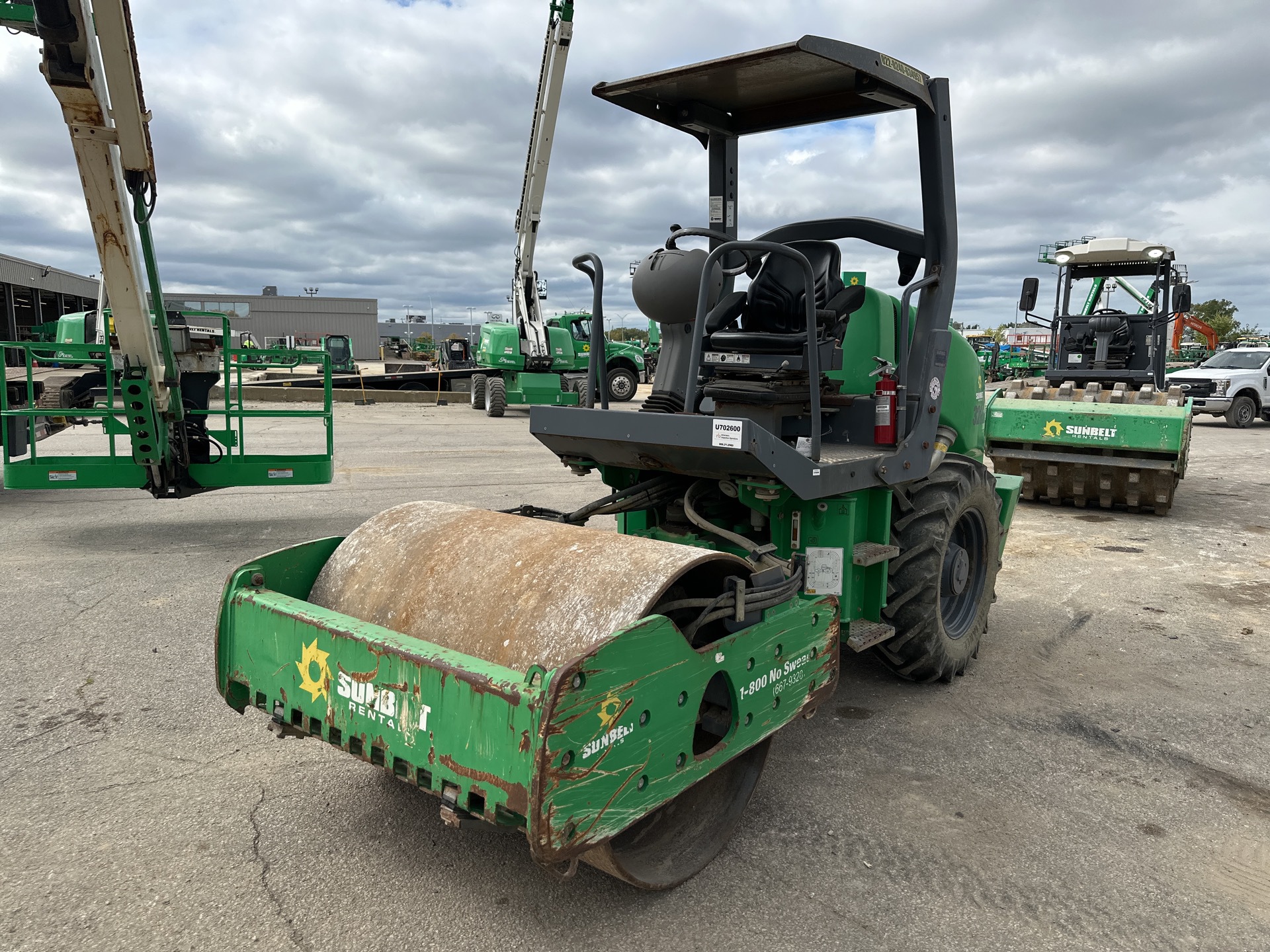 2014 Hamm 3205 Smooth Drum Compactor