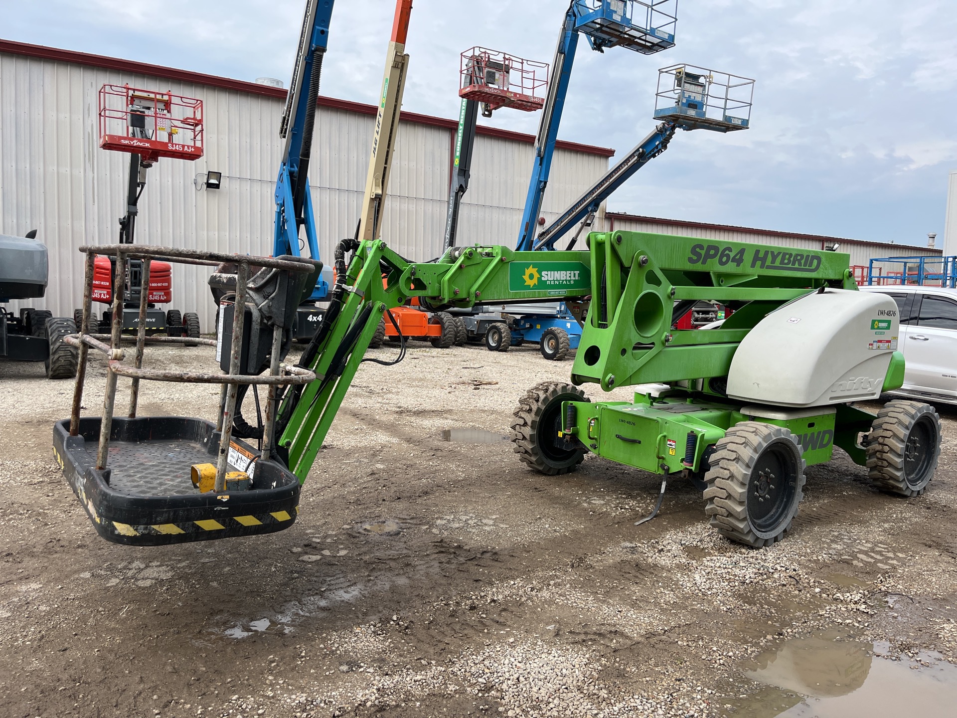 2017 Nifty-Lift SP64 4WD Hybrid Articulating Boom Lift