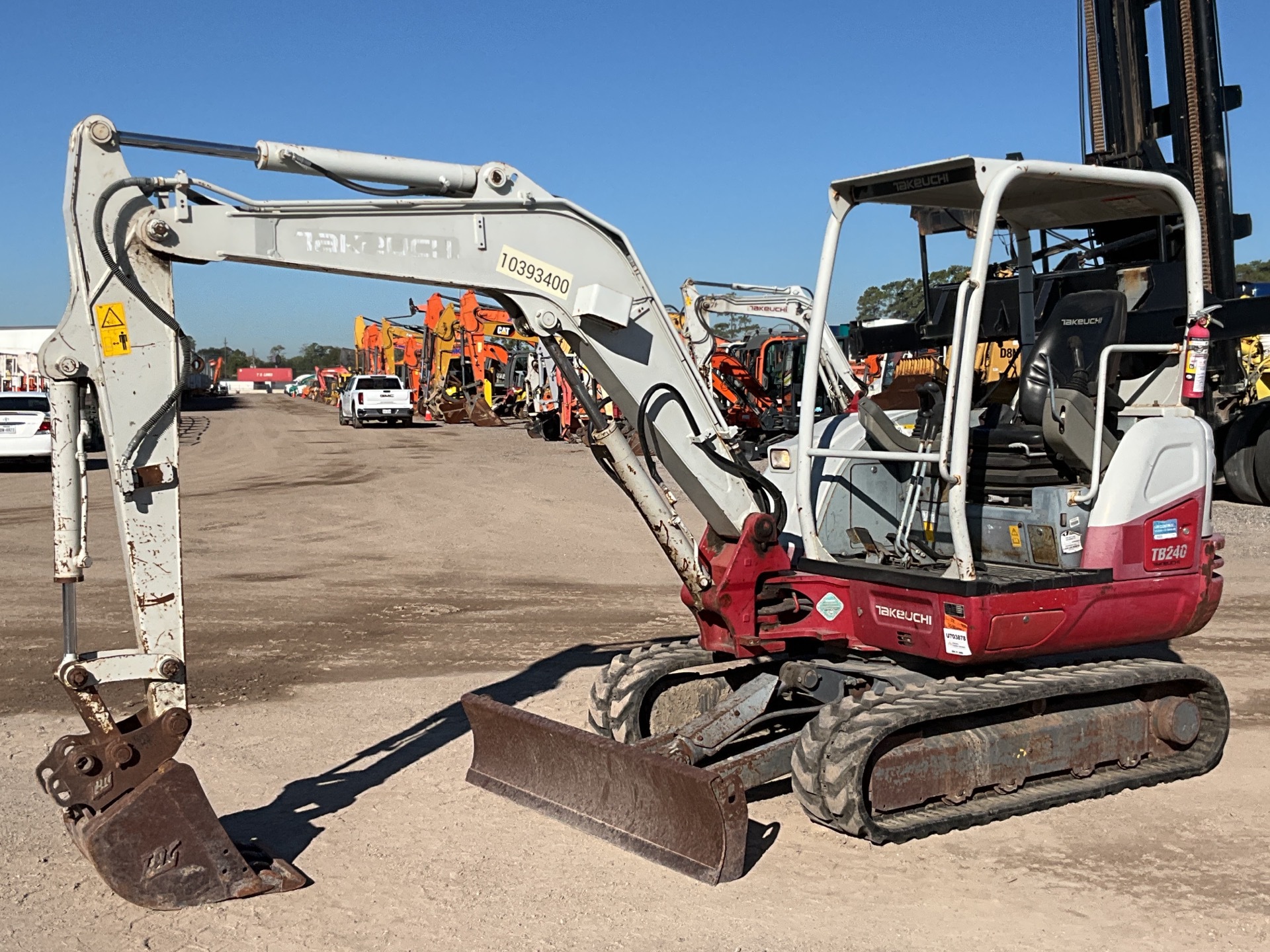 2015 Takeuchi TB240 Mini Excavator