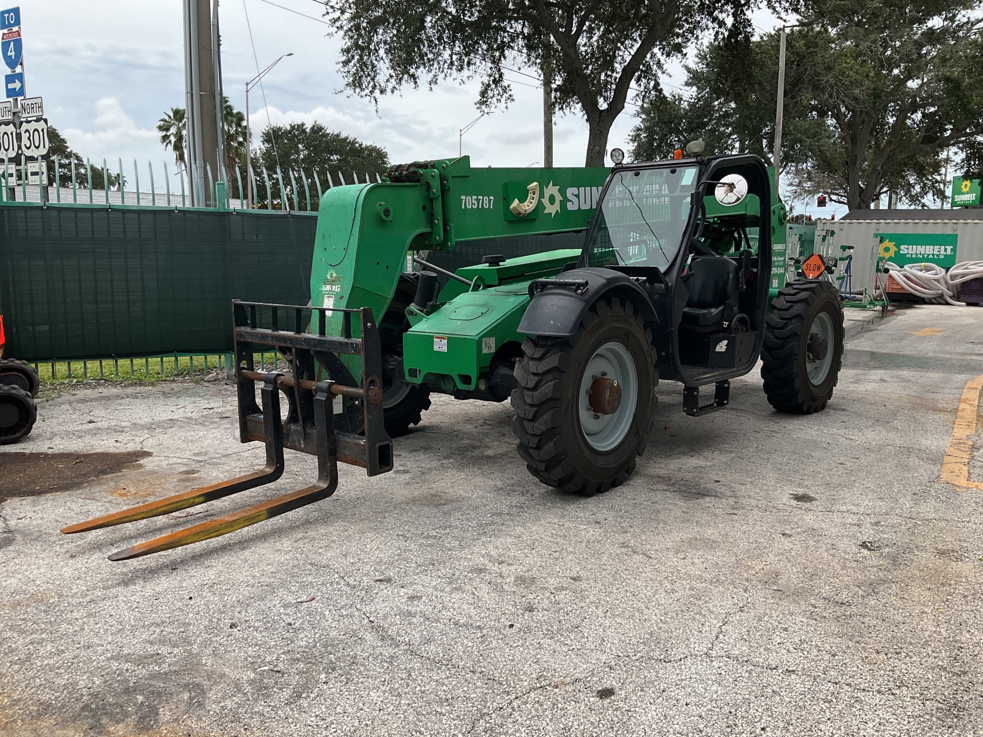 2015 Genie GTH844 Telehandler