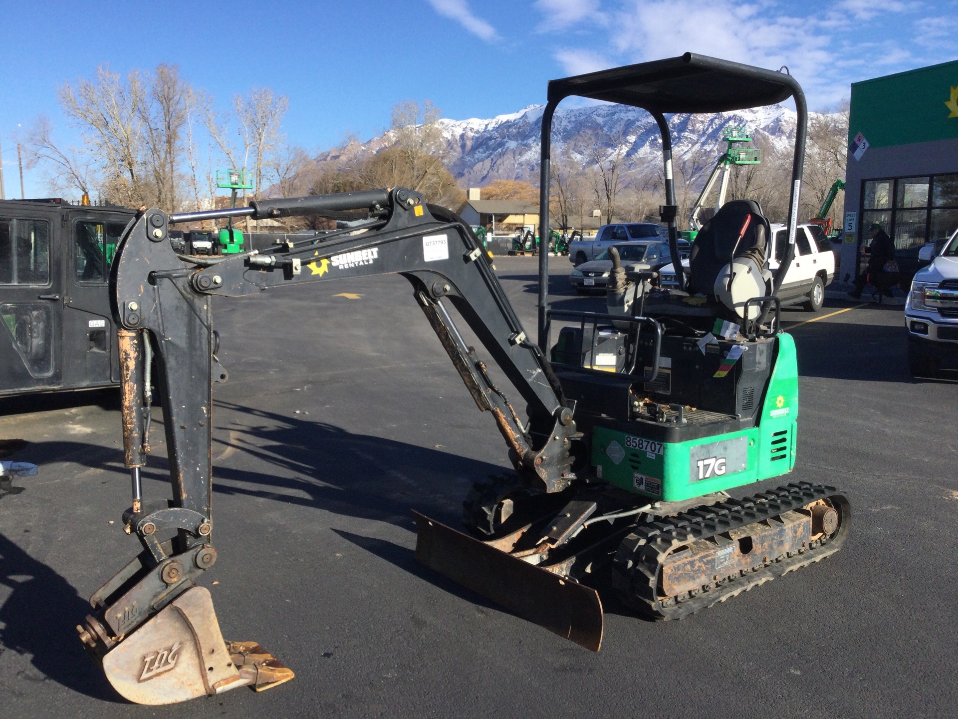 2016 John Deere 17G Mini Excavator