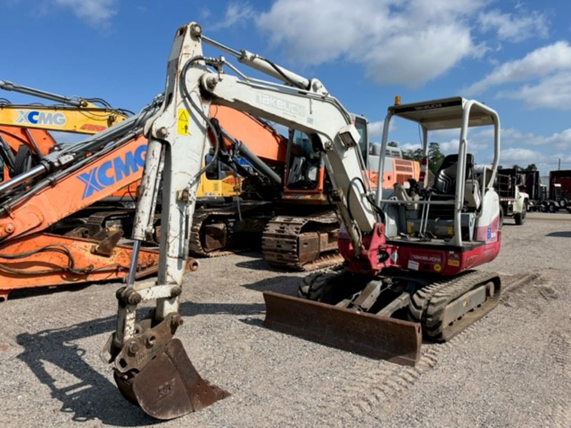 2014 Takeuchi TB240 Mini Excavator