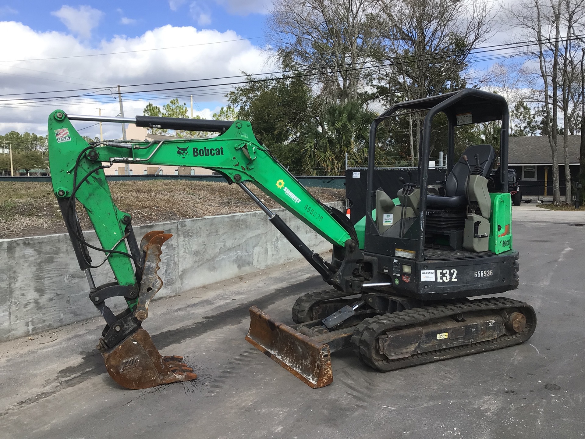 2014 Bobcat E32 Mini Excavator