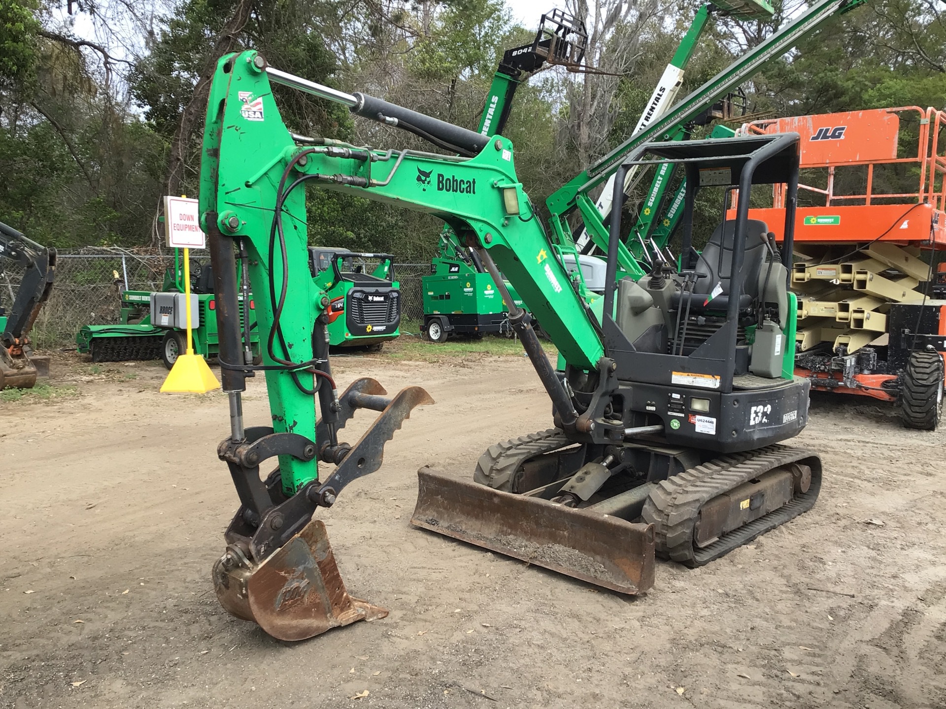 2015 Bobcat E32 Mini Excavator