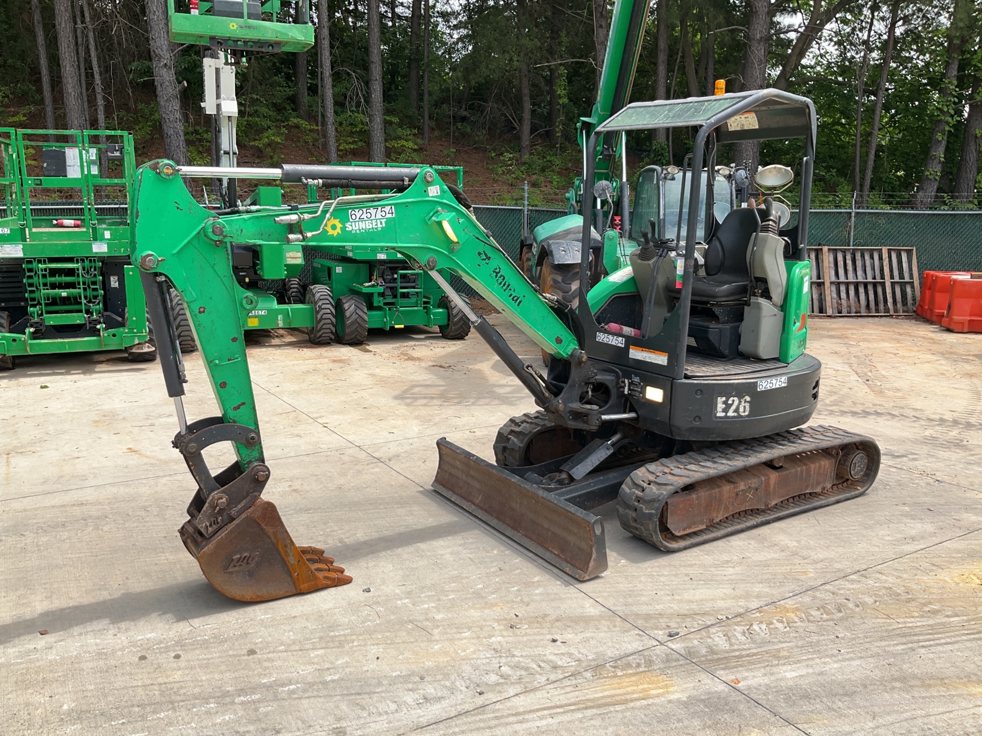 2014 Bobcat E26 GM Mini Excavator