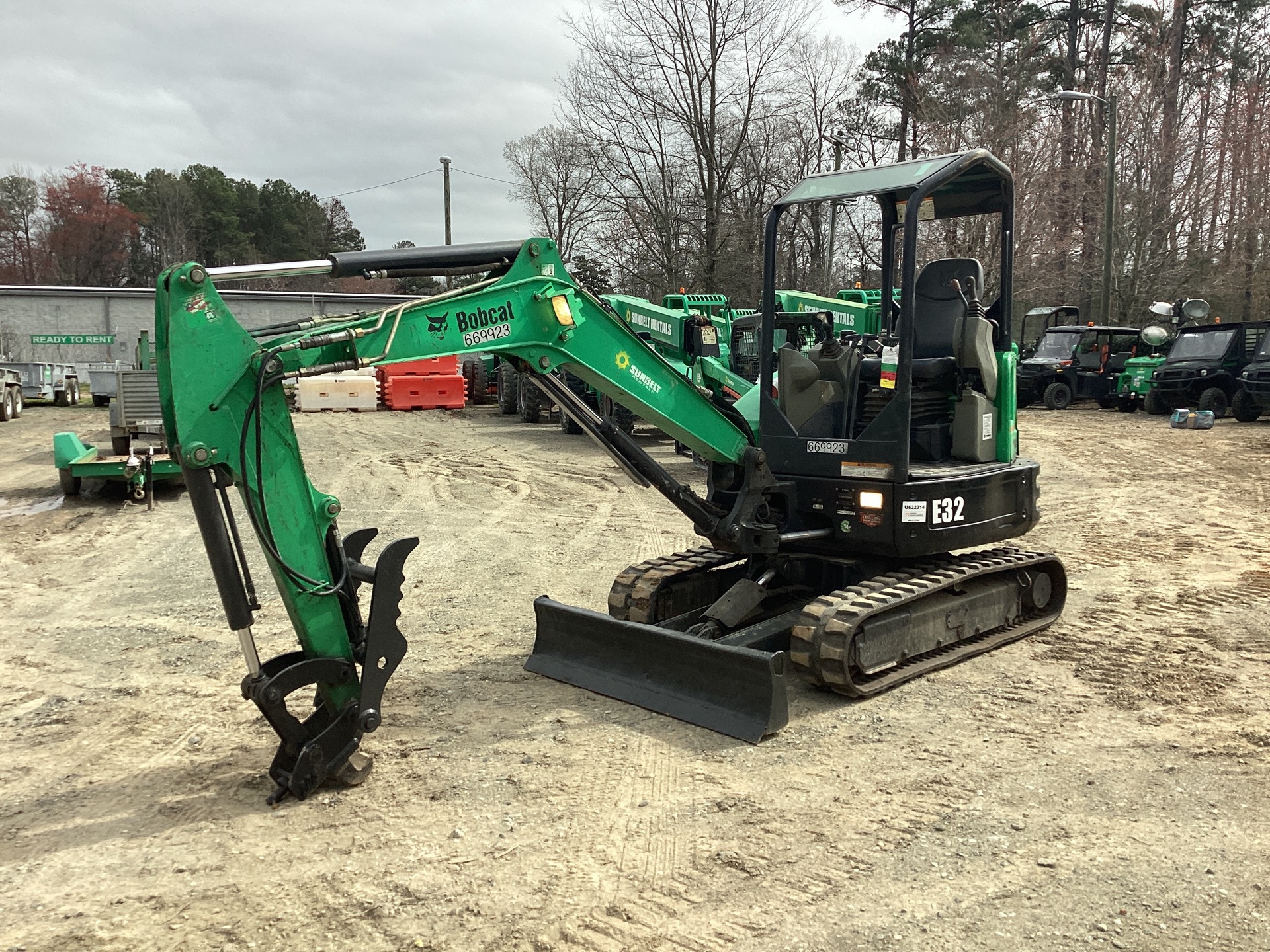 2015 Bobcat E32 Mini Excavator