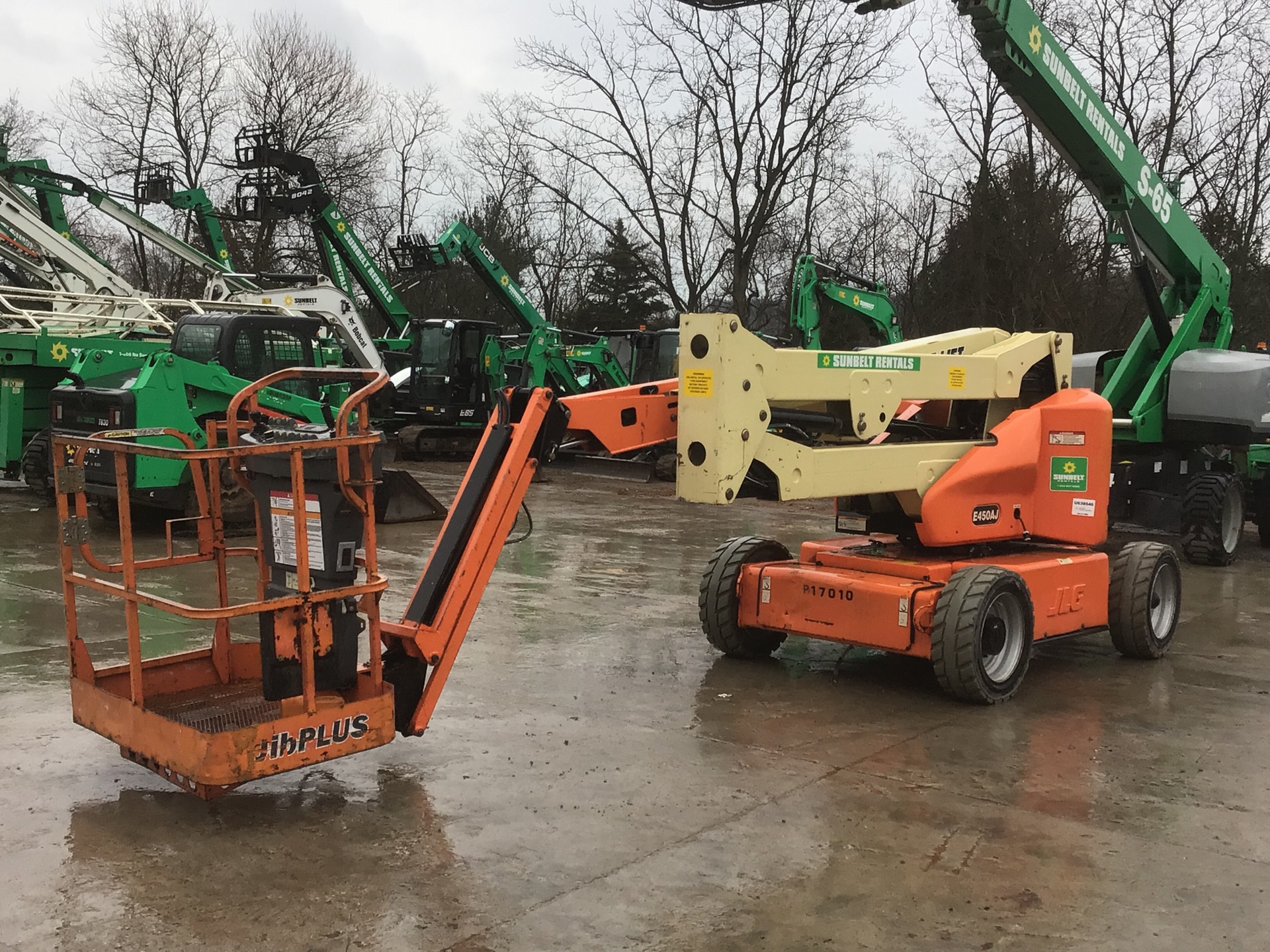 2013 JLG E450AJ Electric Articulating Boom Lift