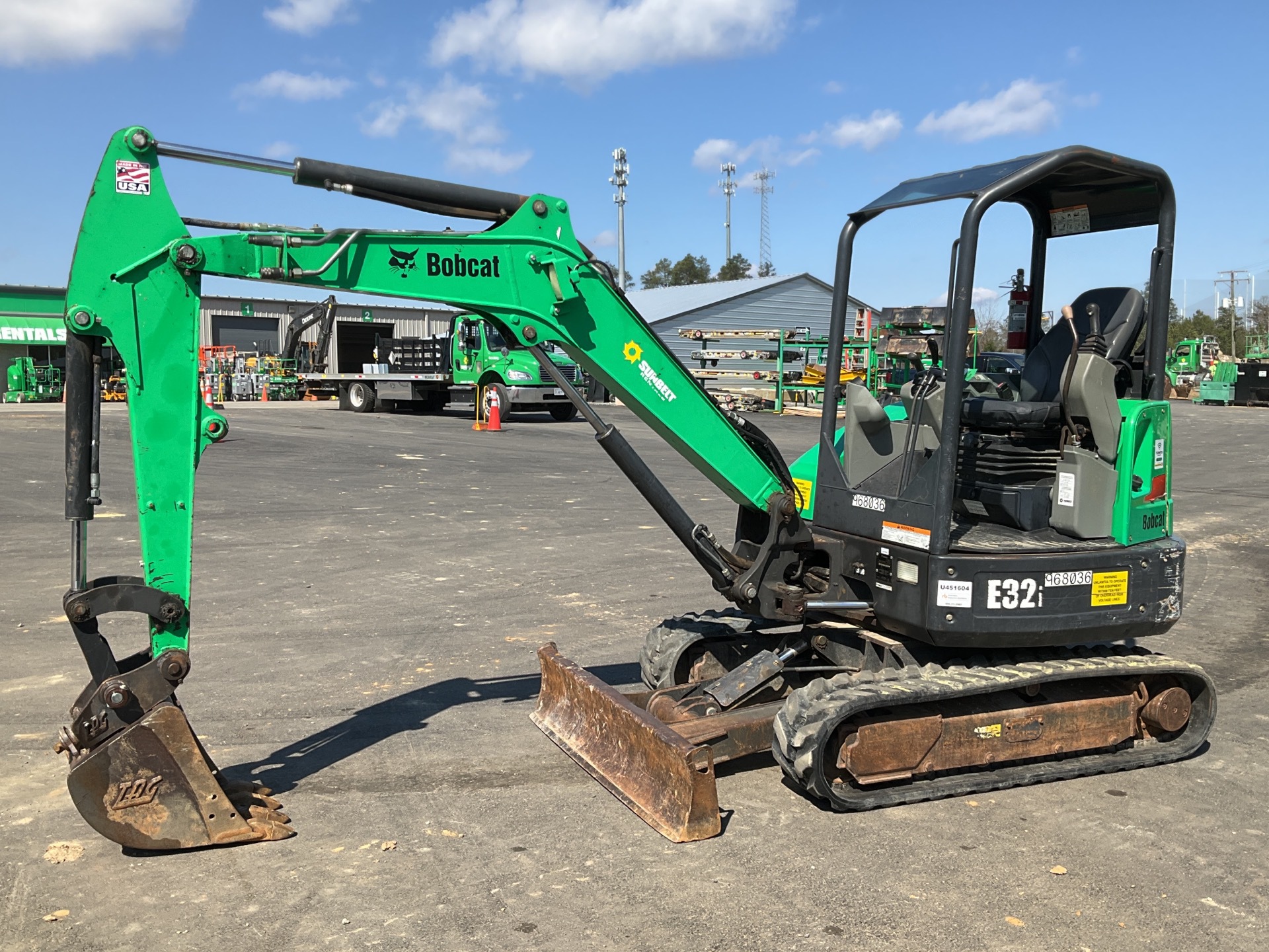 2017 Bobcat E32i Mini Excavator