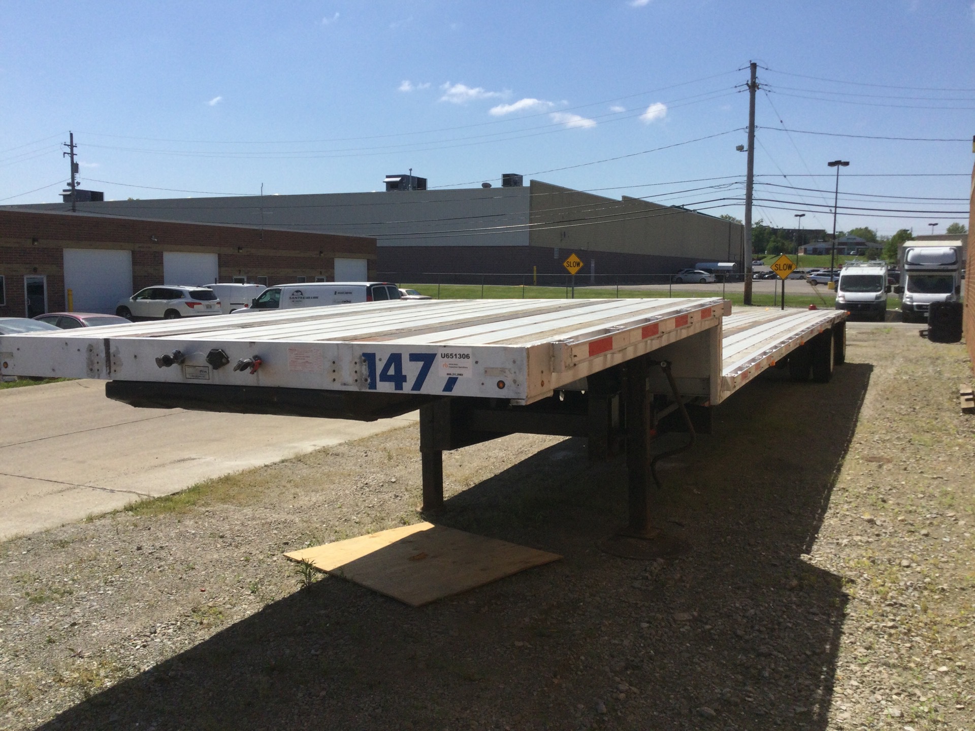 2007 Transcraft D-Eagle W2 53 ft T/A Spread Axle Single Drop Step Deck Trailer