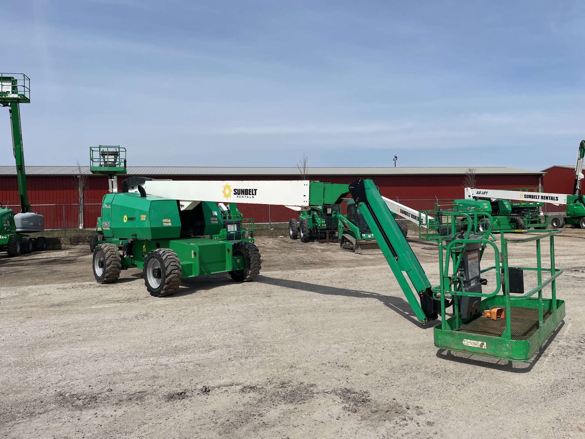 2013 JLG 660 SJ 4WD Diesel Telescopic Boom Lift