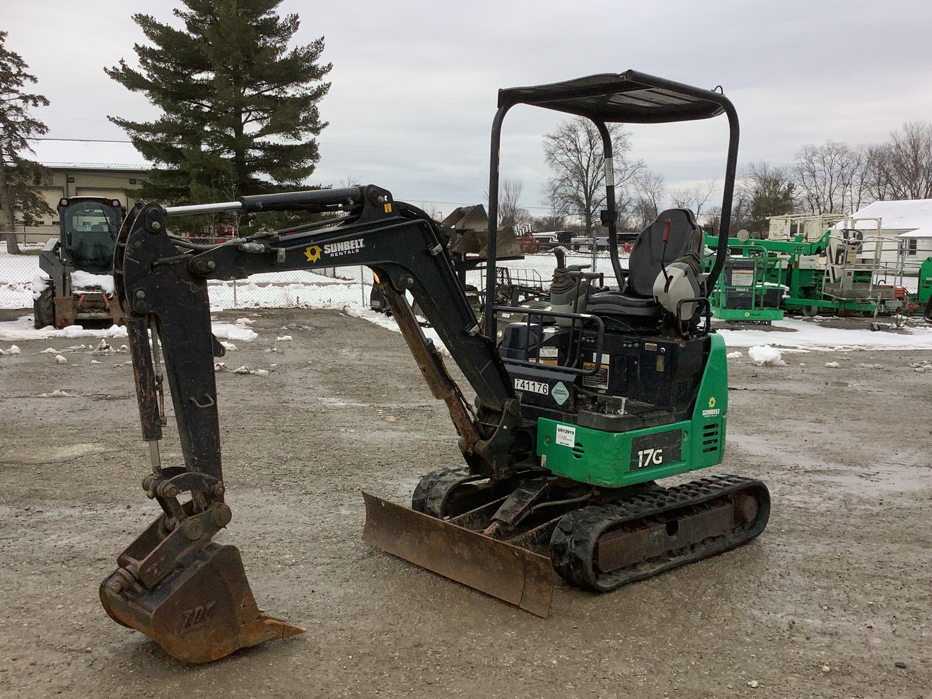 2015 John Deere 17G Mini Excavator