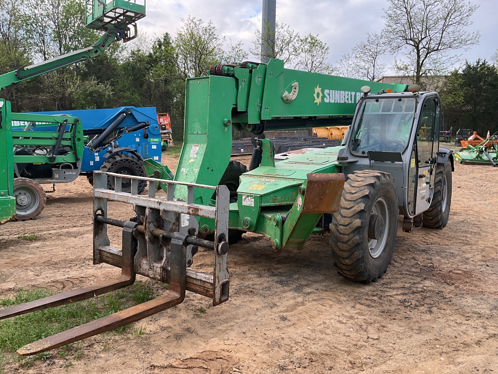 2013 Genie GTH-1056 Telehandler