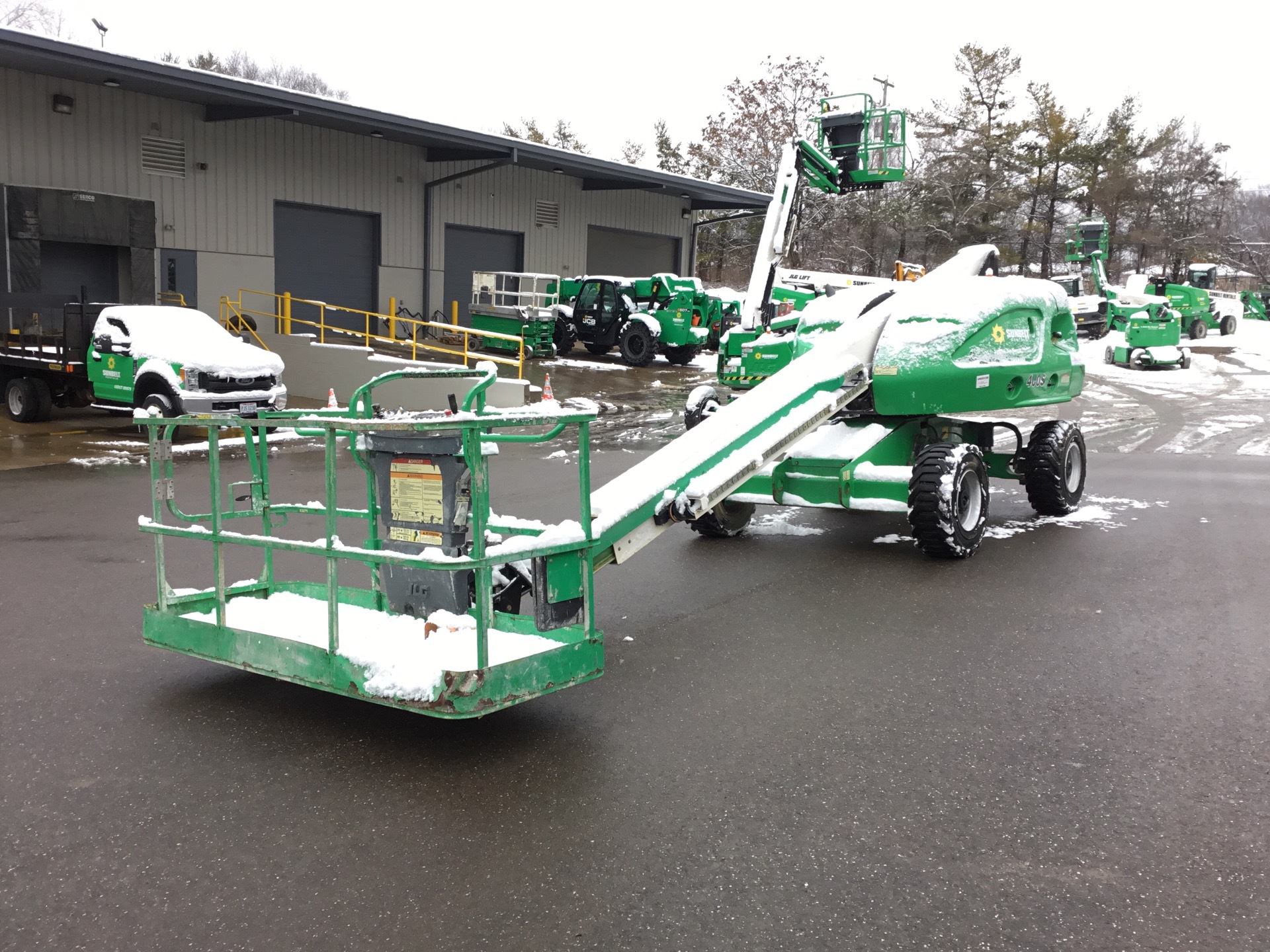 2014 JLG 400S 4WD Dual Fuel Telescopic Boom Lift