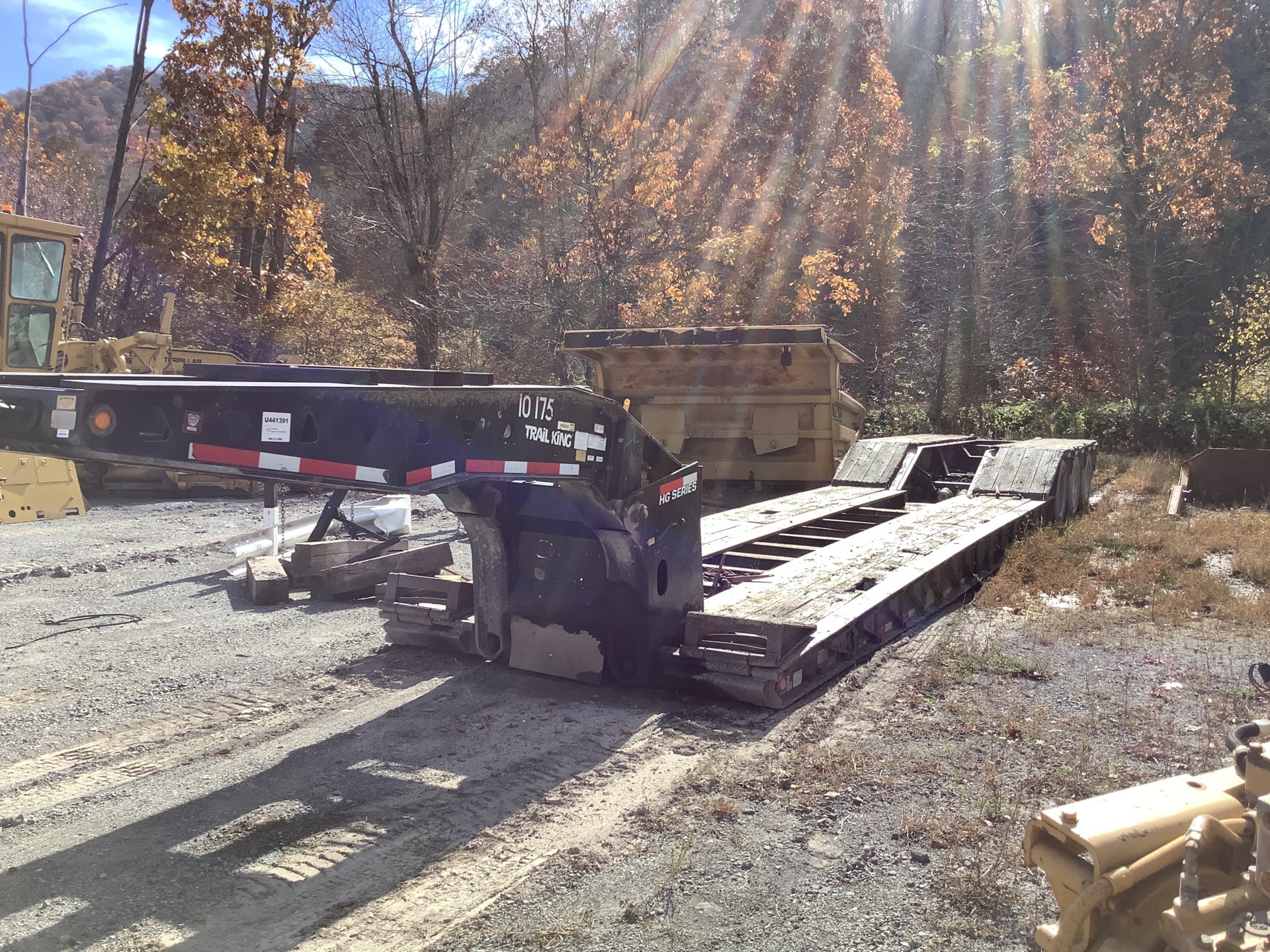 2010 Trail King Tri/A Removable Gooseneck Lowboy Trailer