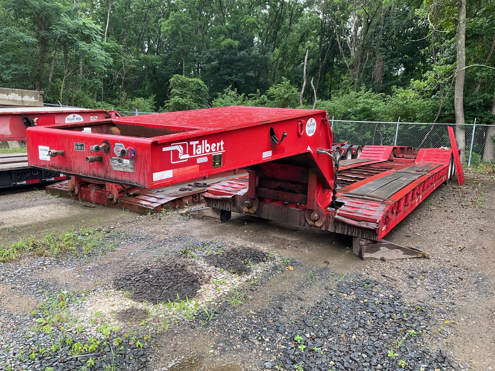 1999 Talbert T3DW50HRG1T1 51 ton 40 ft Tri/A Lowboy Trailer