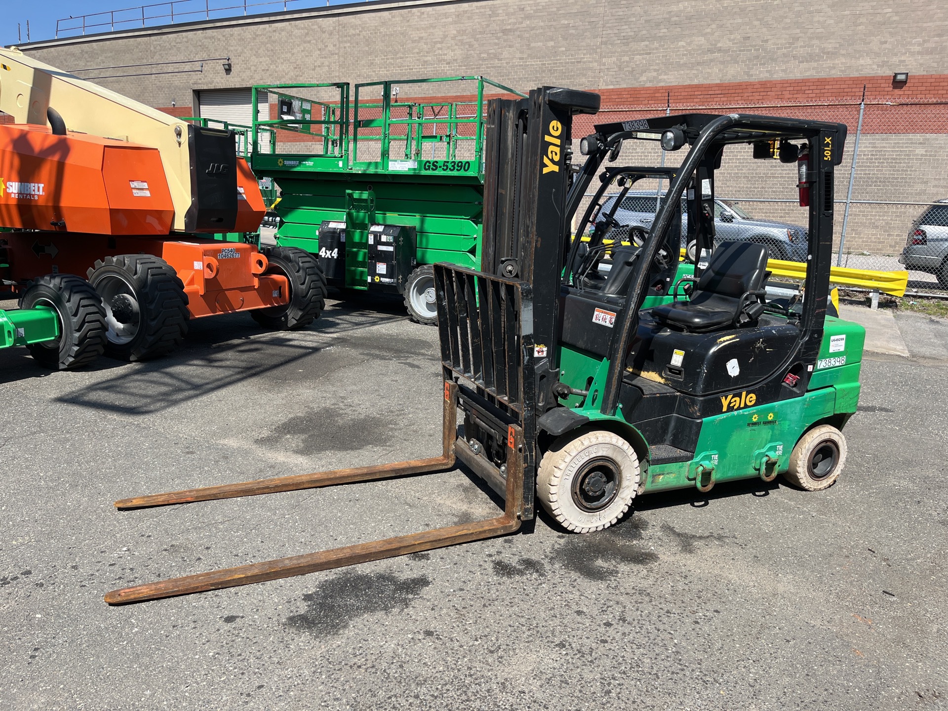 2015 Yale GTP050LXNDAE087 4750 lb Cushion Tire Forklift