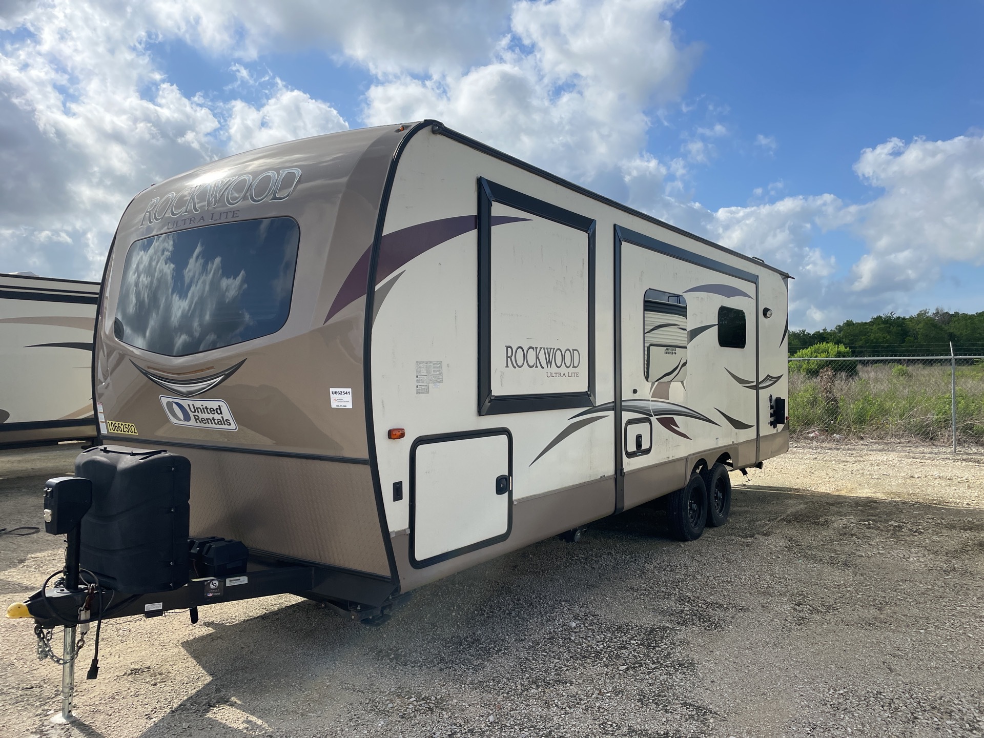 2018 Forest River RLTZ2606WS 29 ft 9 in T/A Rockwood Ultra Lite Travel Trailer