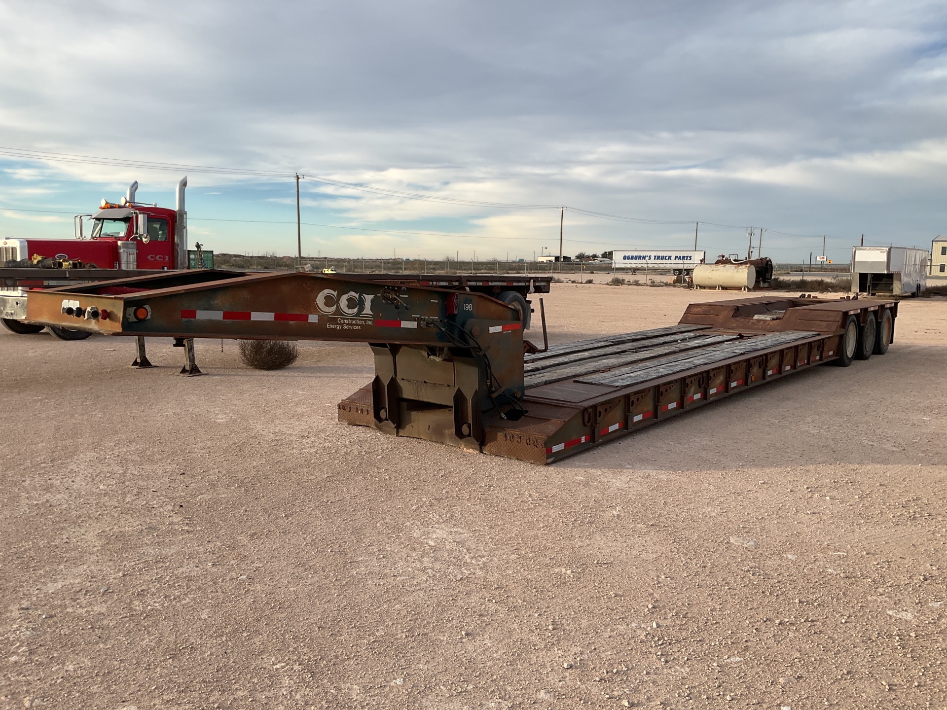 1999 Atoka Lowboy 23 ft 8 in Tri/A Removable Gooseneck Lowboy Trailer