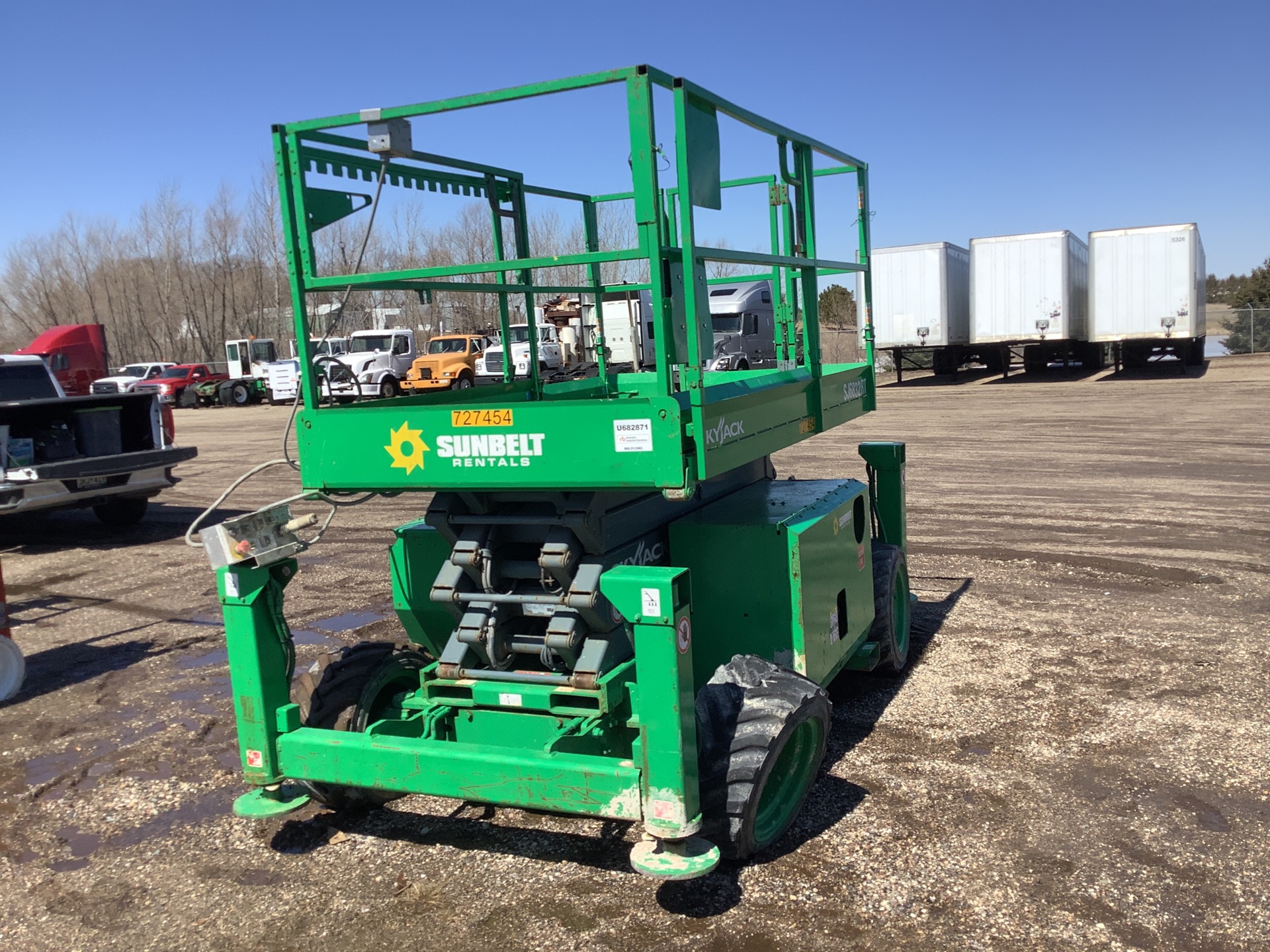 2015 Skyjack SJ6832RT Dual Fuel 4x4 Scissor Lift