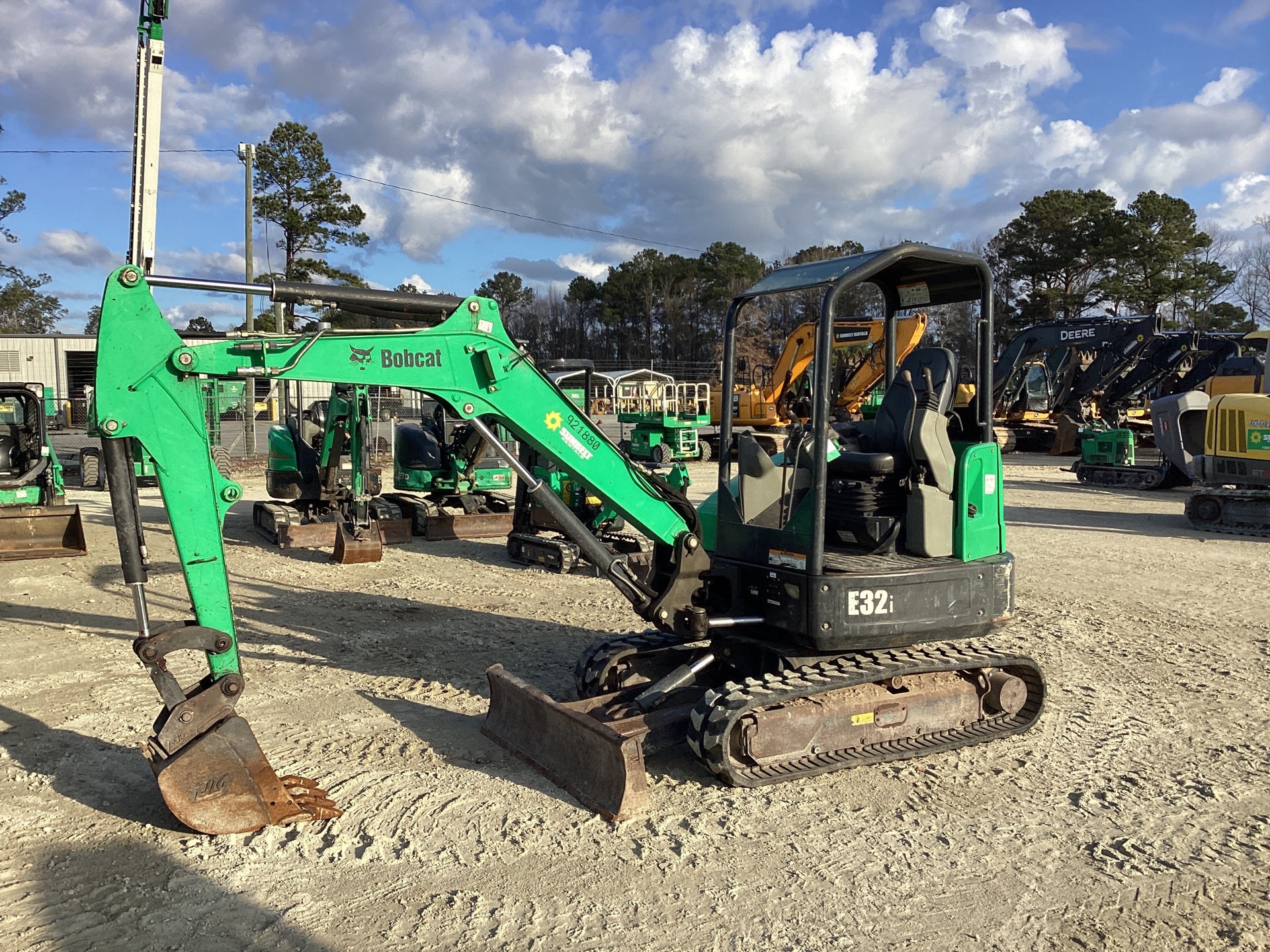 2016 Bobcat E32i Mini Excavator