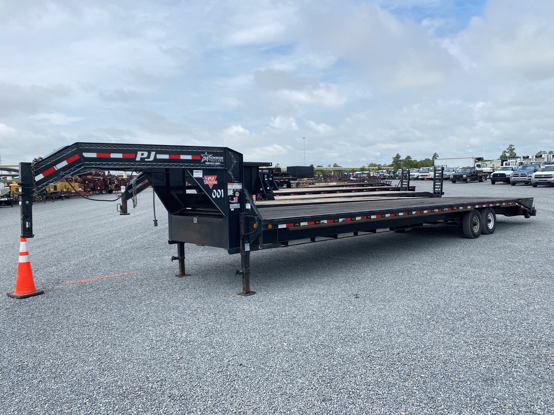 2019 PJ Trailers FS382 T/A Gooseneck Equipment Trailer