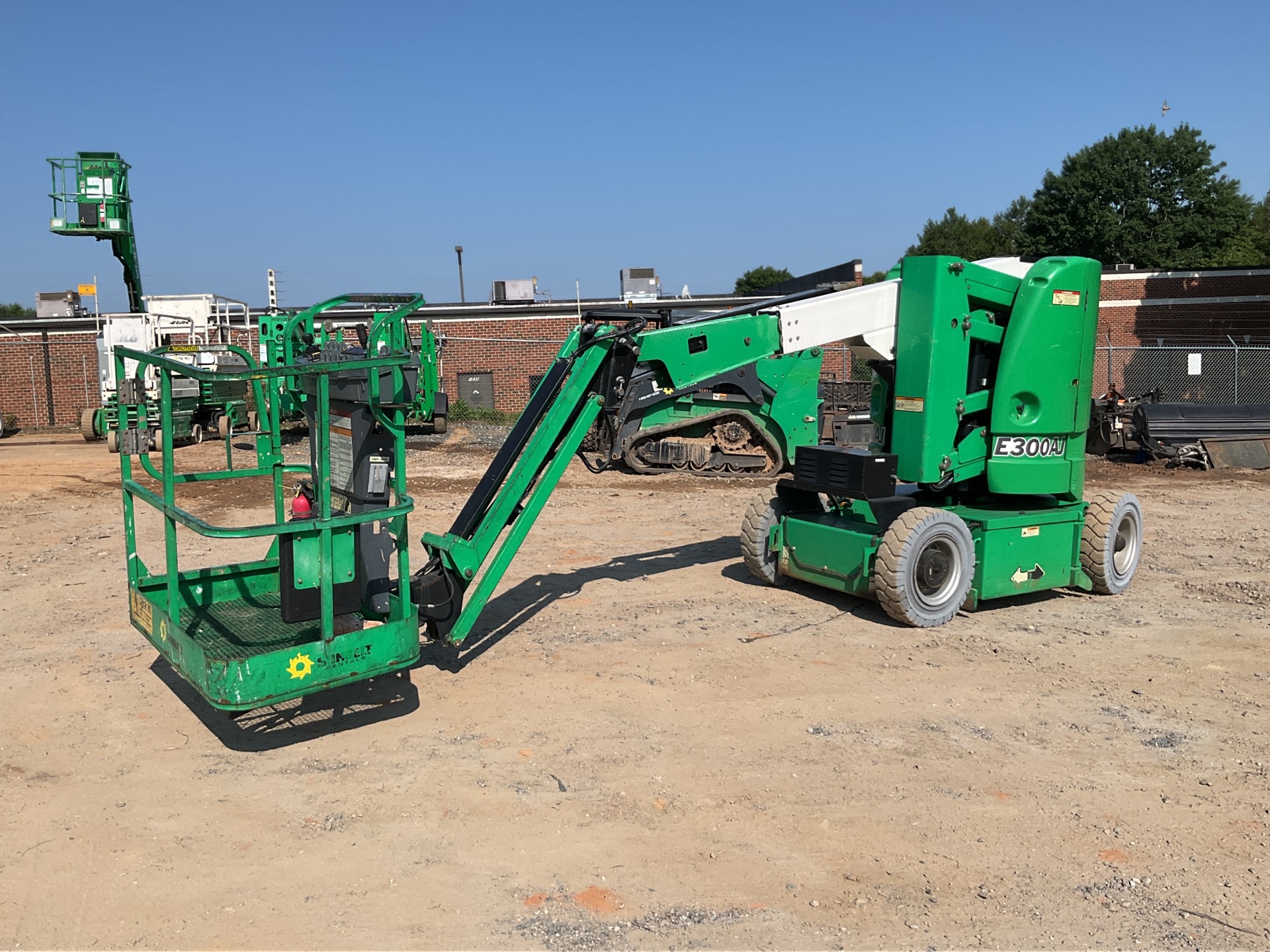 2013 JLG E300AJ Electric Articulating Boom Lift