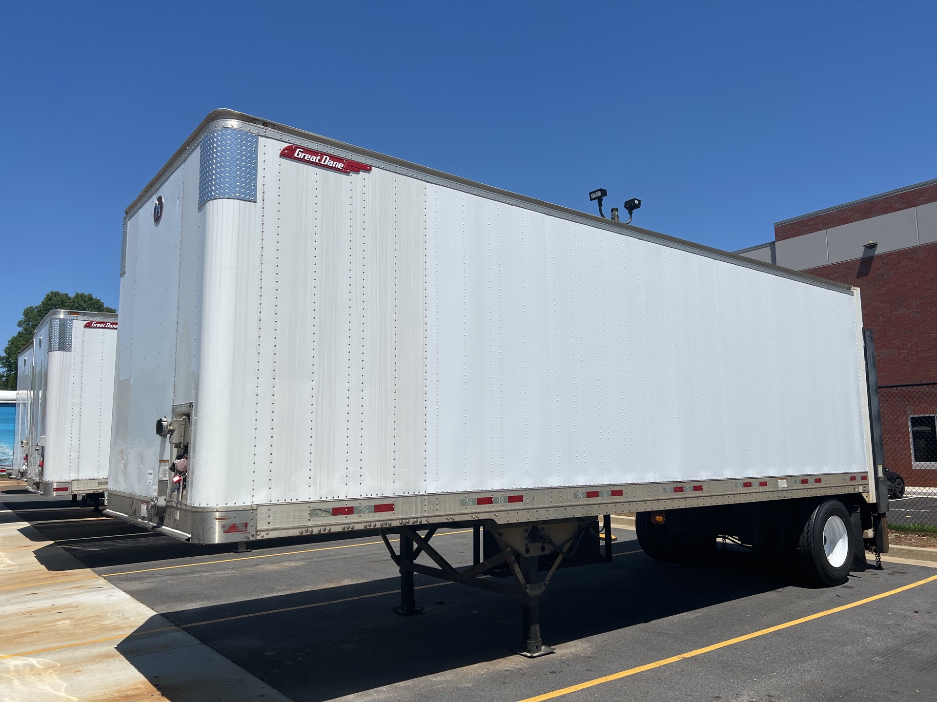 2014 Great Dane Dry Van 28 ft Van Trailer