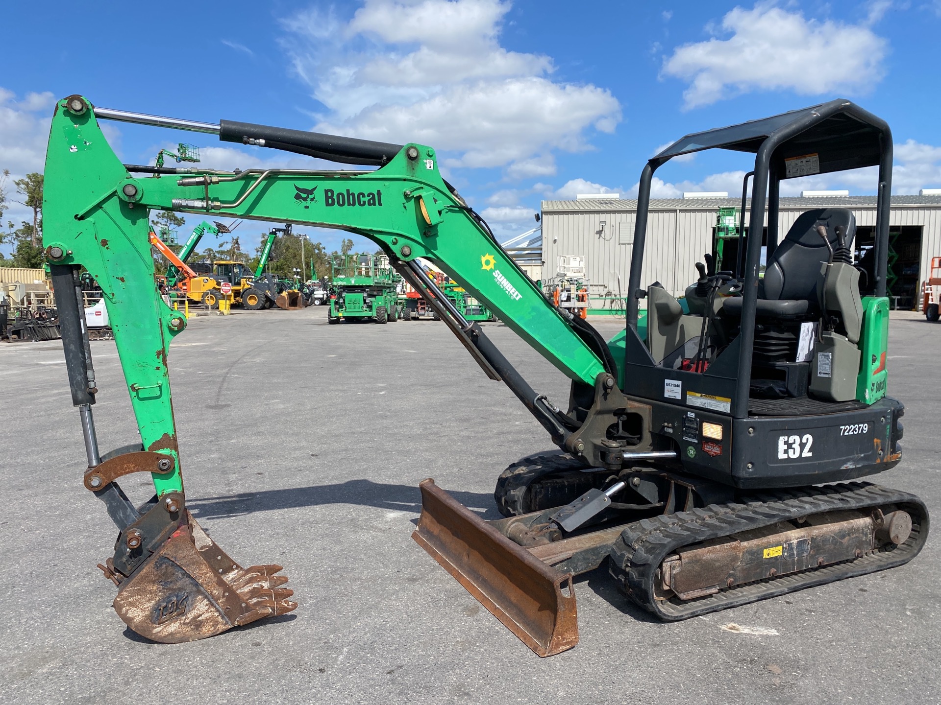 2015 Bobcat E32 Mini Excavator