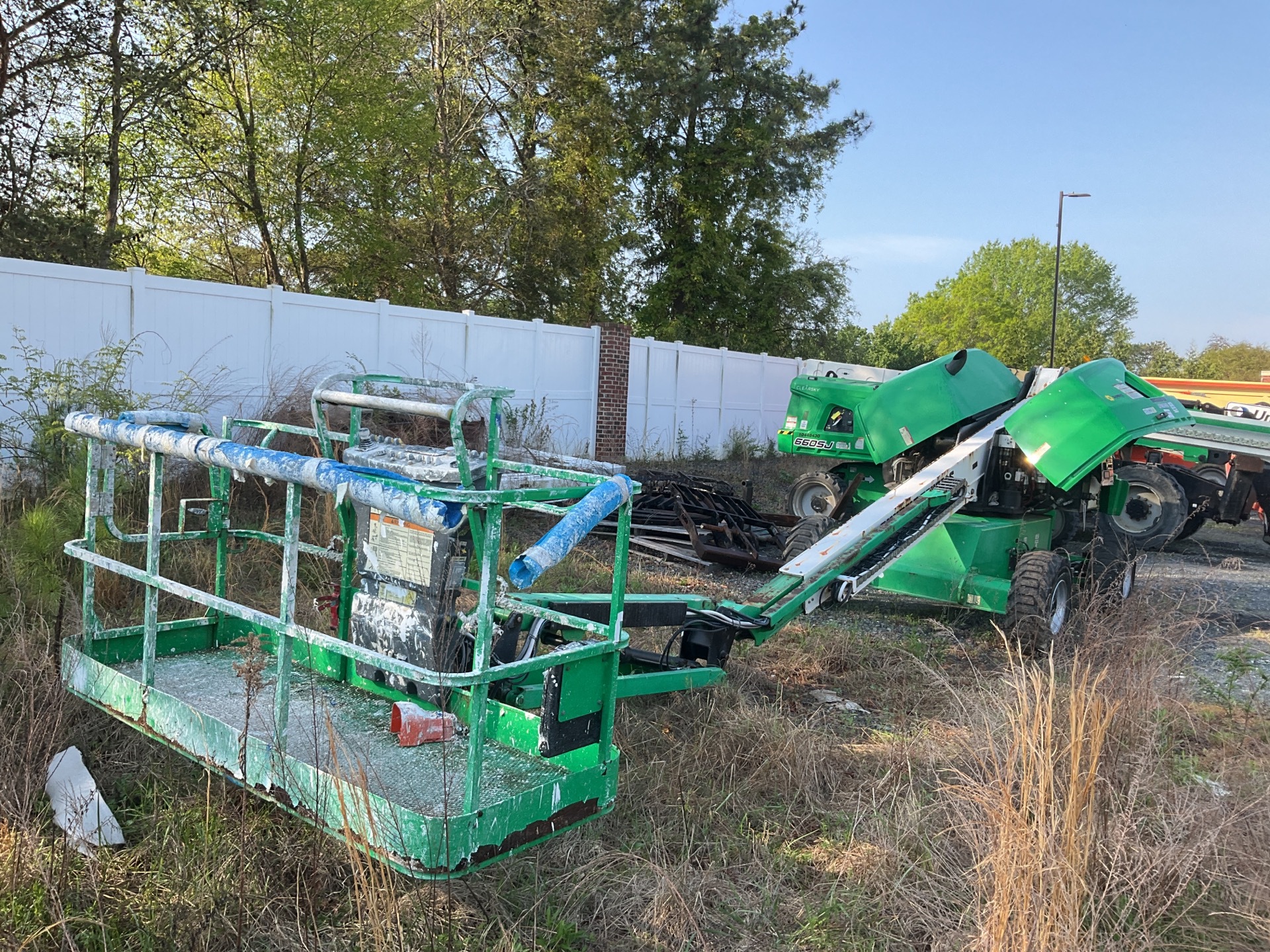 2016 JLG 460SJ 4WD Dual Fuel Articulating Boom Lift