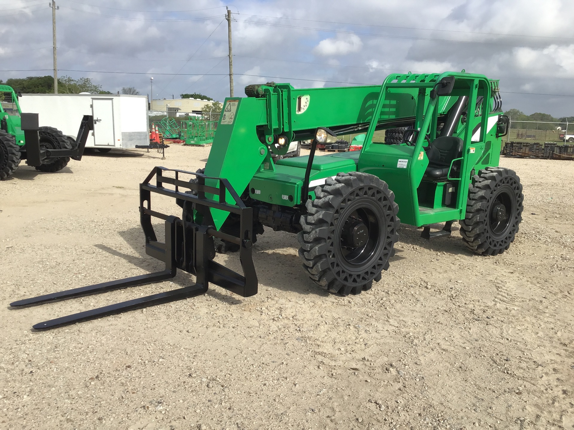 2014 SkyTrak 8042 Telehandler