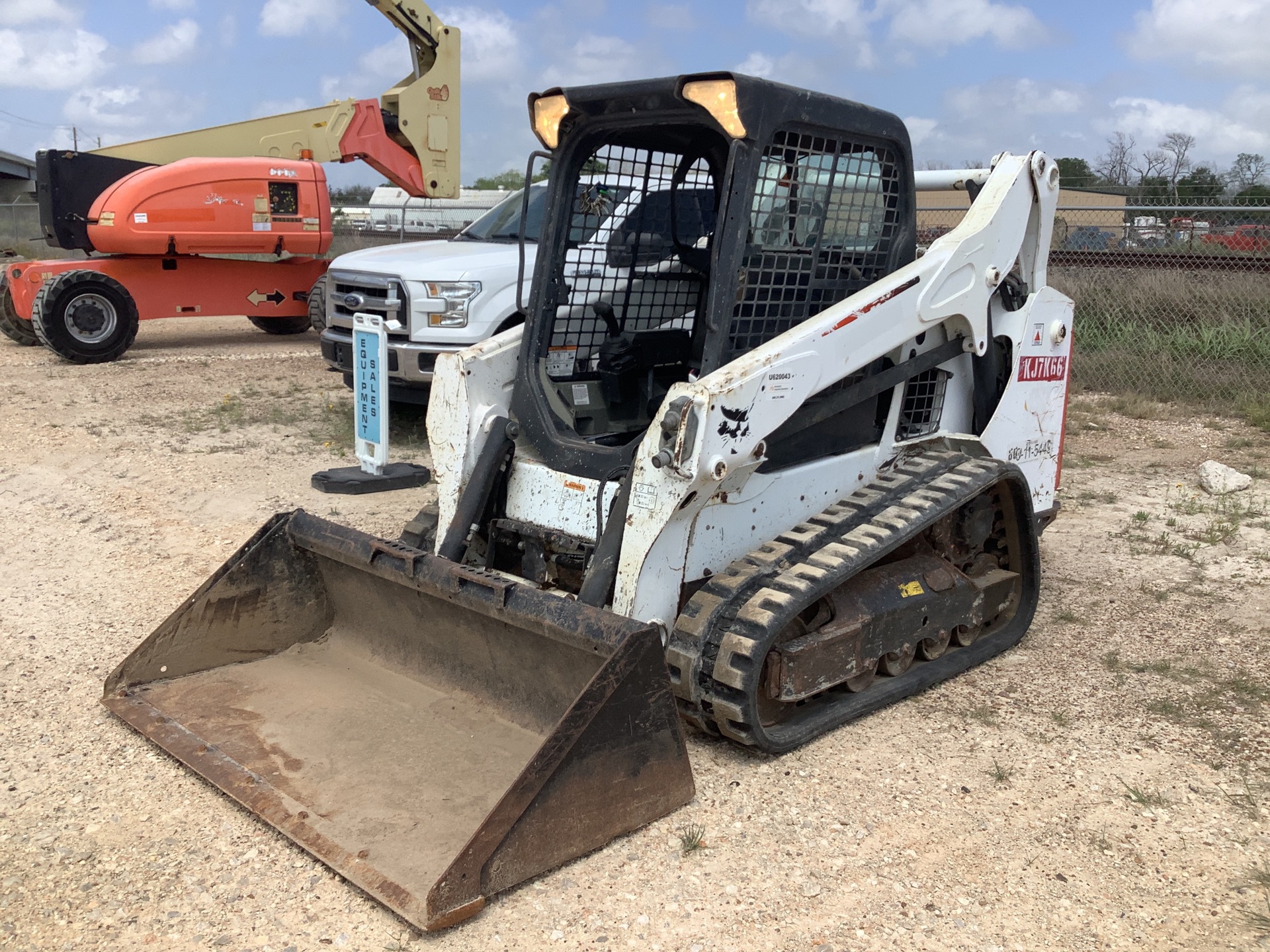 2016 Bobcat T590 Compact Track Loader