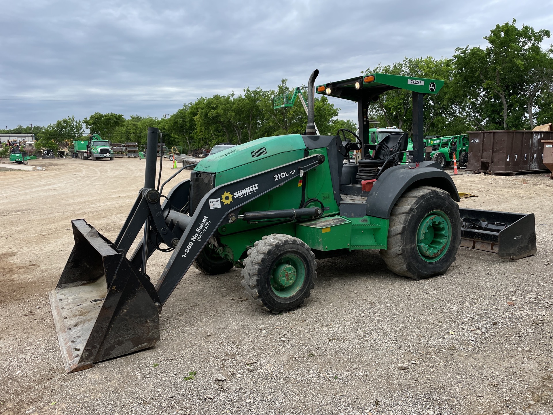 2015 John Deere 210L EP 4x4 Landscape Loader