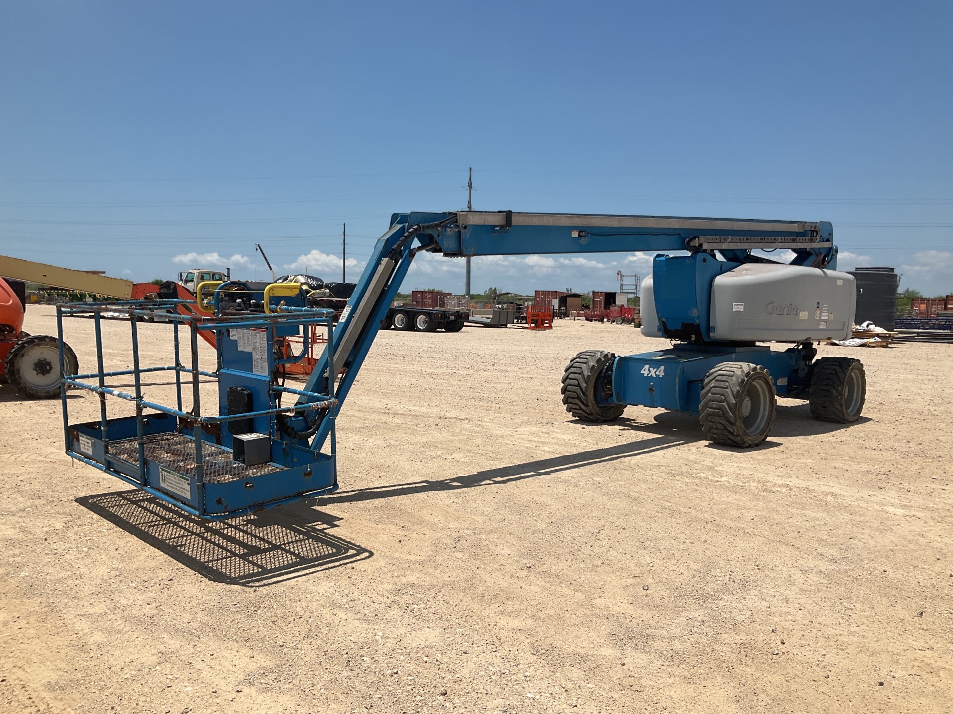 2013 Genie Z-80/60 4WD Diesel Articulating Boom Lift