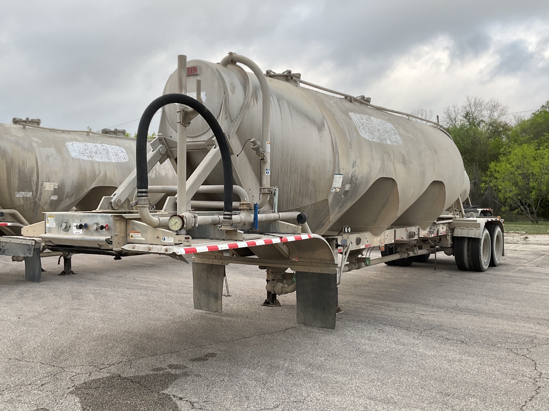 2013 Heil  1040 cft T/A Pneumatic Bulk Trailer